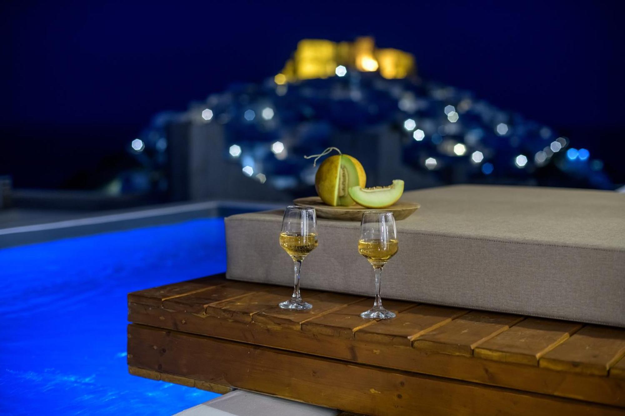Oneiro Luxury Suites-Adults Only Astypalaia Экстерьер фото